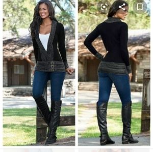 VENUS BUCKLE SWEATER